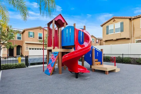 $840,000 | 506 Willowmore Street, Vista, CA 92081