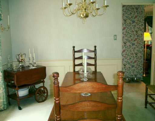 739 Pinetree Road Mt. Lebanon, PA 15243 - Photo 3 of 8 Dining Room.