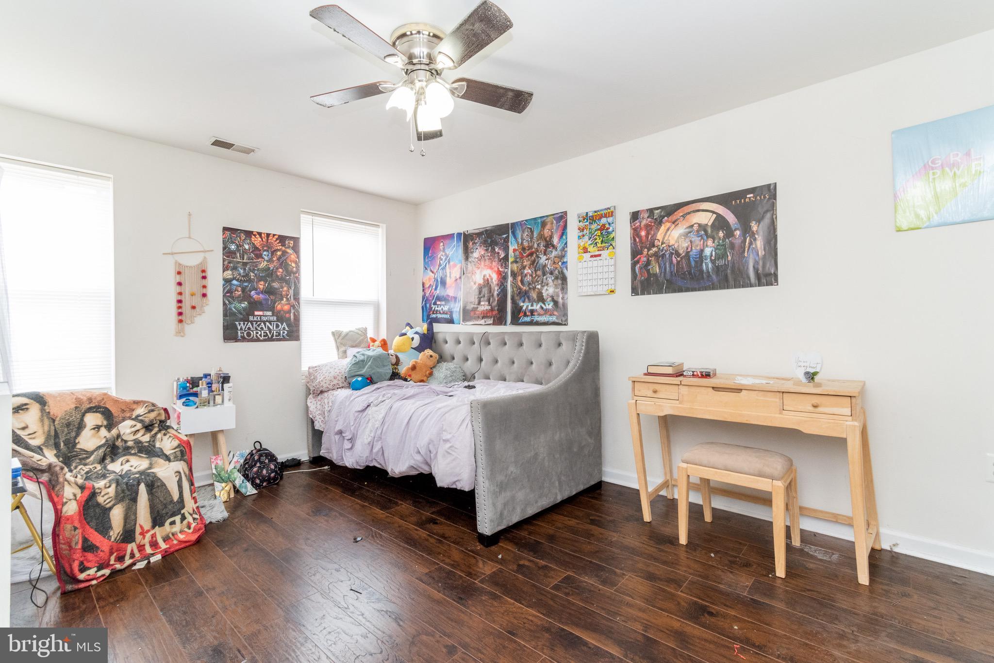 206 South Stricker Street Baltimore, MD 21223 - Photo 15 of 18 Third bedroom on fourth level.