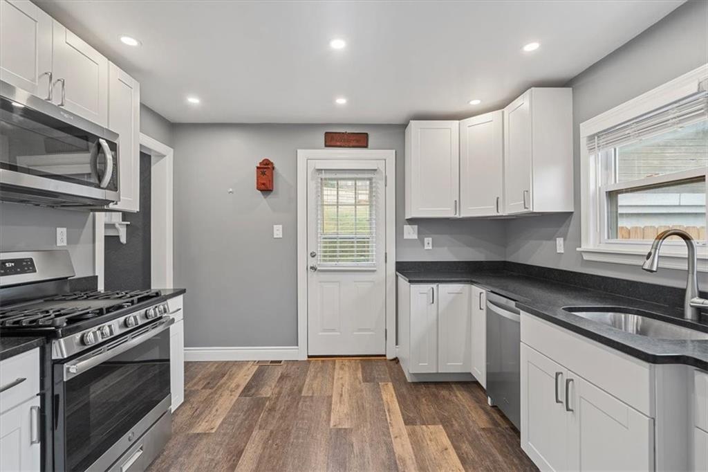 5971 Library Road Bethel Park, PA 15102 - Photo 8 of 24 Gallery Image 8