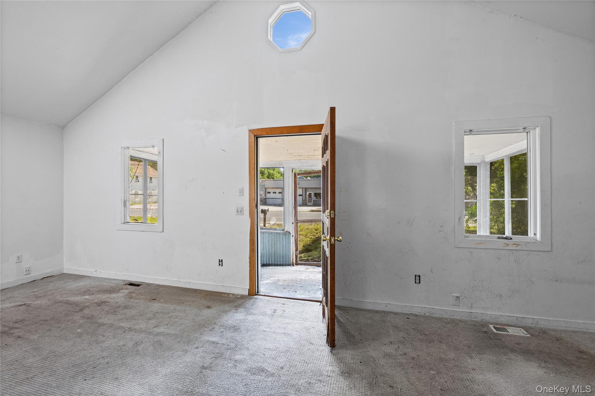 426 Riverleigh Avenue Riverside, NY 11901 - Photo 35 of 43