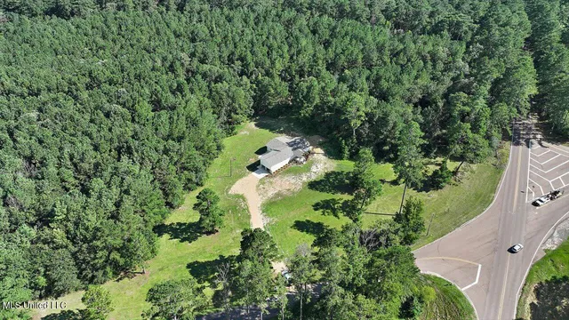 $364,900 | 2794 Simpson Highway, Mendenhall, MS 39114