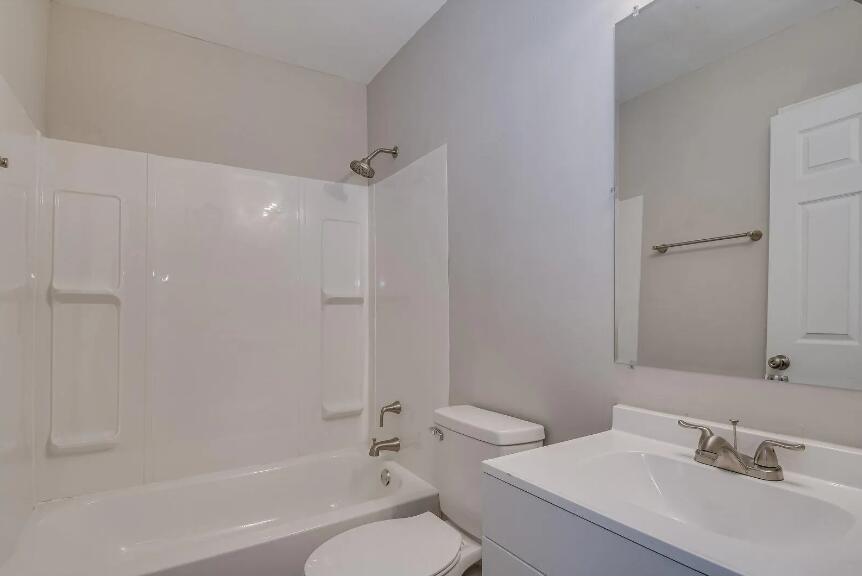 3208 Old Louisville Road Augusta, GA 30906 - Photo 16 of 27 Primary Bathroom