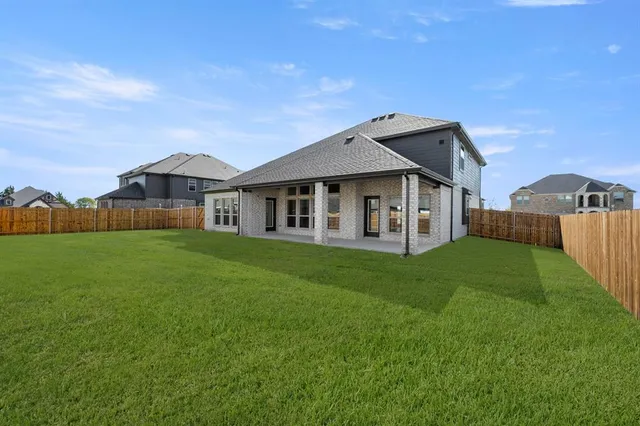 $612,409 | 1819 Fannin Drive, Cedar Hill, TX 75104