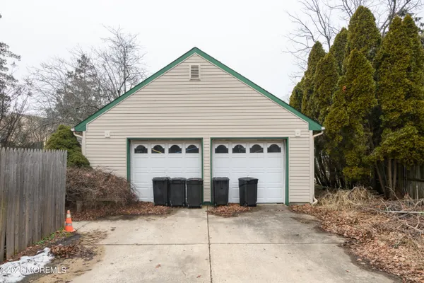 a view of a white house