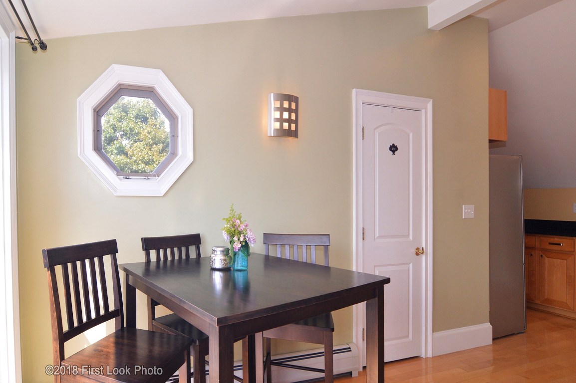 136 Riverside Drive Tiverton, RI 02878 - Photo 5 of 29