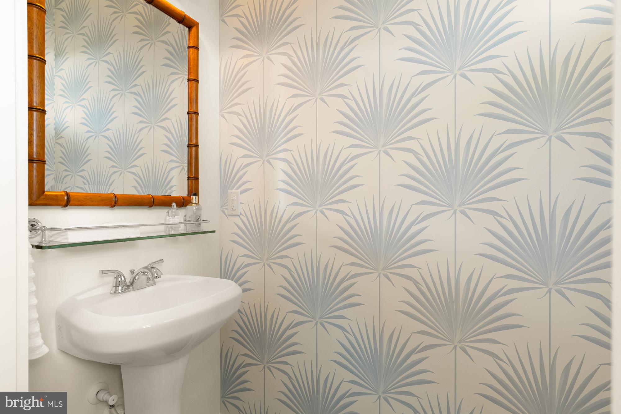 11634 Cannon Road Lewes, DE 19958 - Photo 14 of 41 a bathroom with a sink and mirror