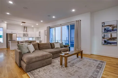 $725,000 | 1936 Kearney Court, Dallas, TX 75204
