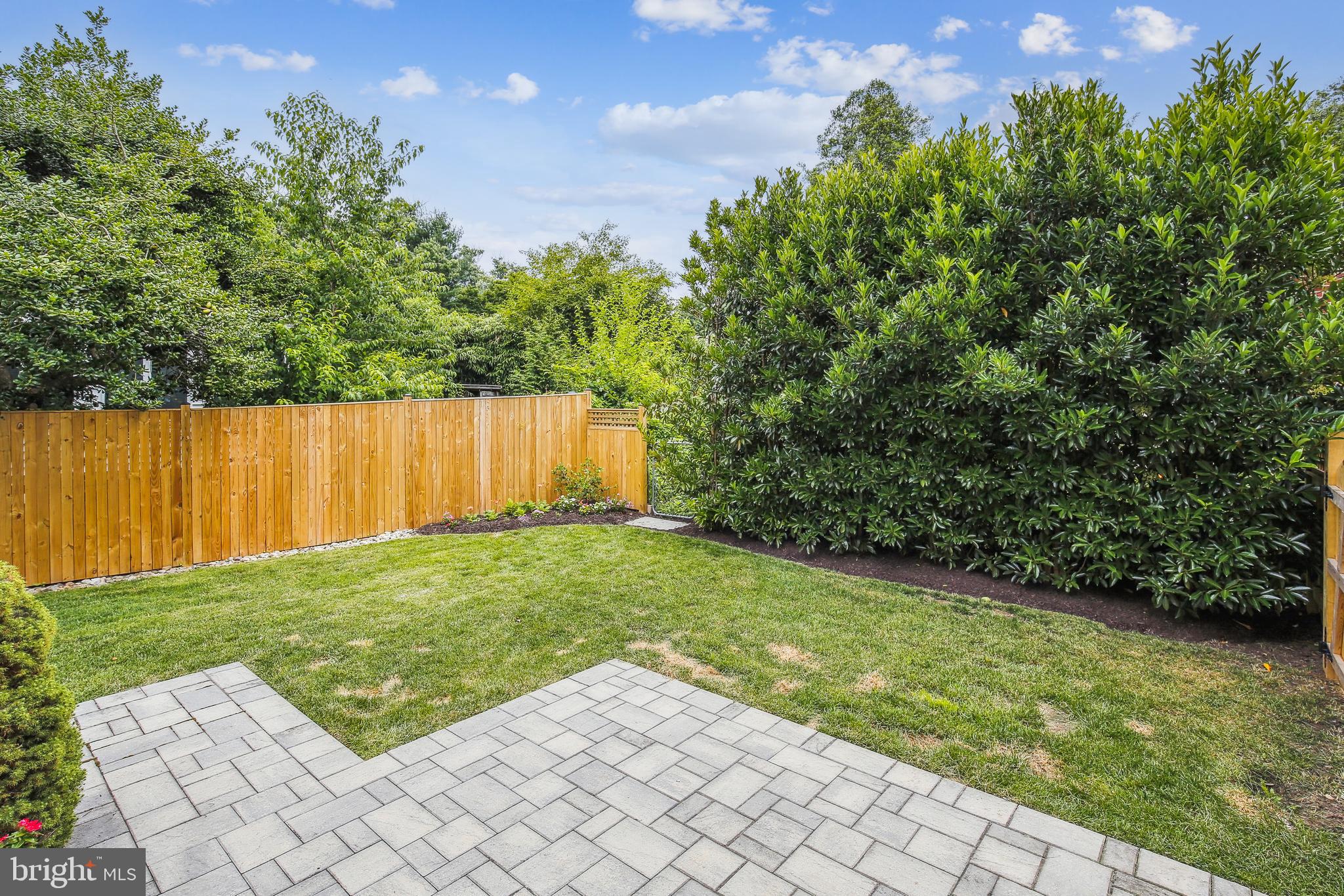 407 Lanark Way Silver Spring, MD 20901 - Photo 57 of 62 Beautiful yard