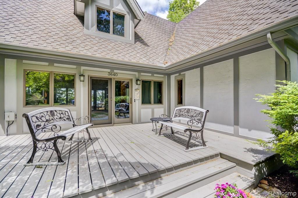3640 Dorr Road Brighton, MI 48116 - Photo 18 of 56 45 (1).jpg