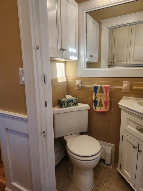 76 Edgemere Road Quincy, MA 02169 - Photo 4 of 18