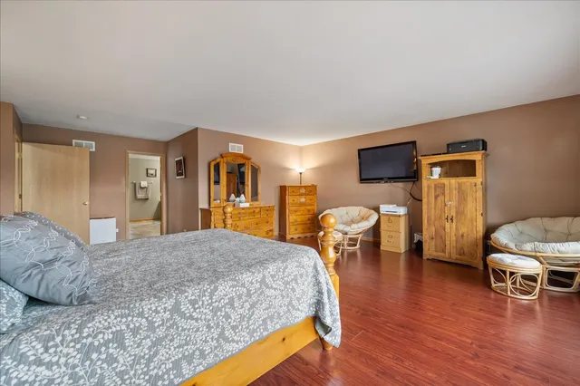 $345,000 | 111 Evergreen Drive, Kirkland, IL 60146