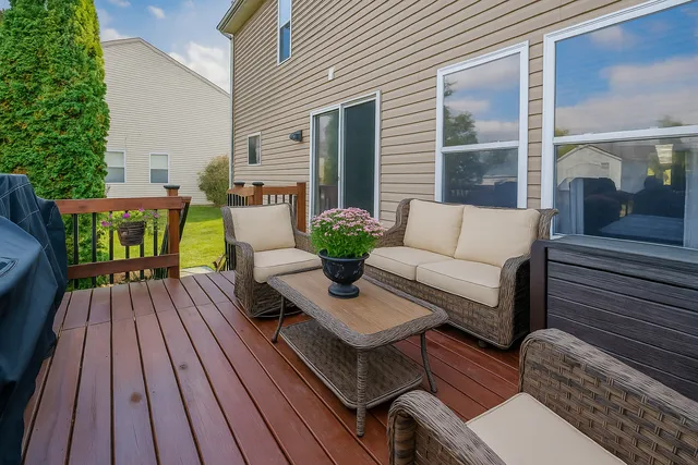 $345,000 | 111 Evergreen Drive, Kirkland, IL 60146