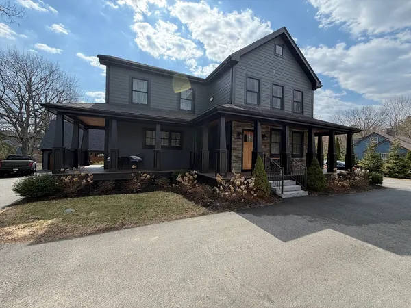 $2,800 | 324 East Street, Unit 2, East Walpole, MA 02032