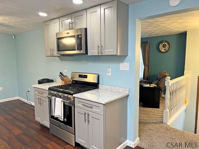 104 Queens Row Windber, PA 15963 - Photo 7 of 37