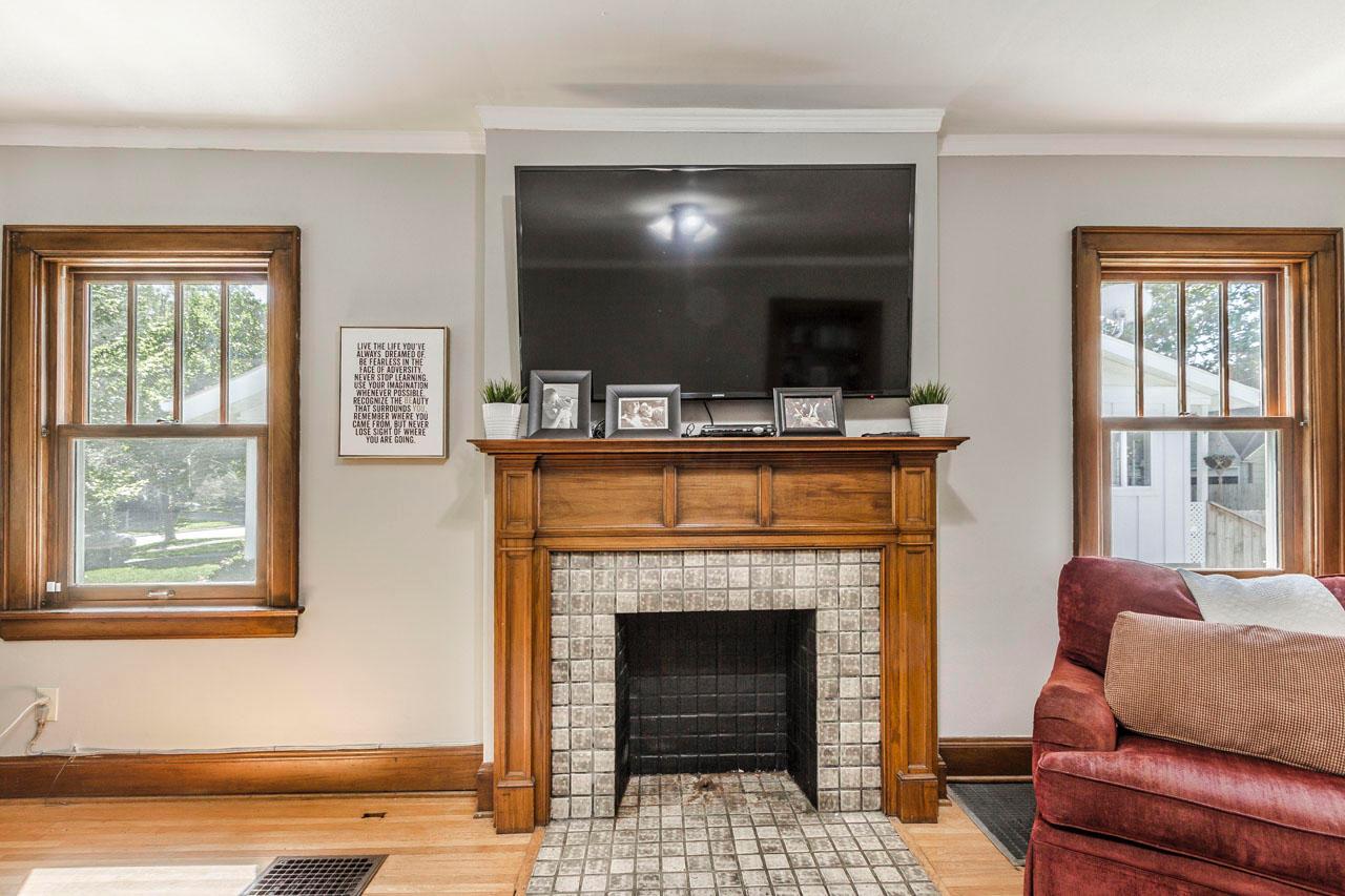 119 North Cassingham Road Columbus, OH 43209 - Photo 12 of 73