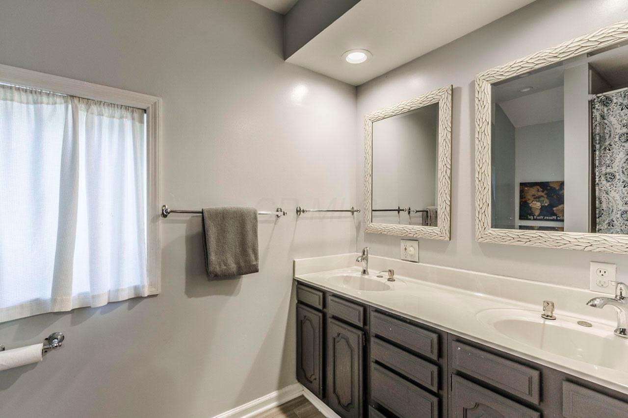 119 North Cassingham Road Columbus, OH 43209 - Photo 33 of 73