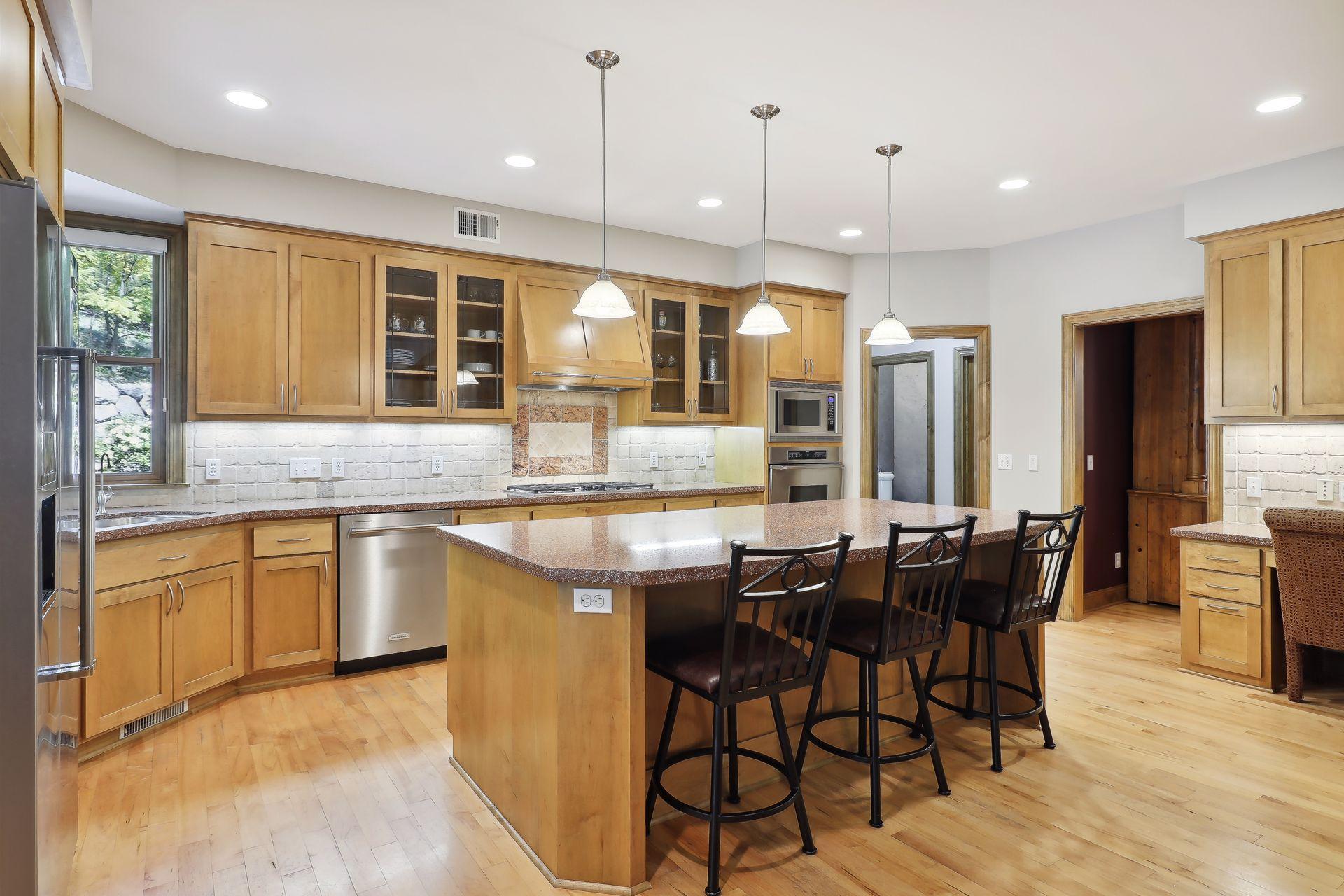 11457 Landing Road Eden Prairie, MN 55347 - Photo 15 of 58