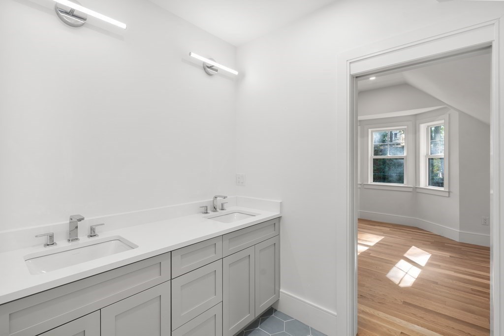 9 Payson Road Brookline, MA 02467 - Photo 27 of 35