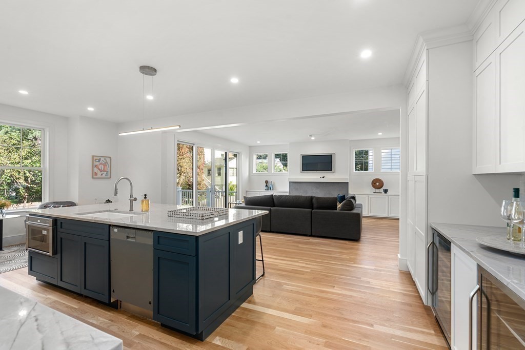 9 Payson Road Brookline, MA 02467 - Photo 6 of 35