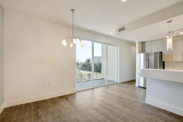$1,799 | 604 North Bluff Drive, Unit 131, Austin, TX 78745