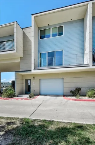 $1,799 | 604 North Bluff Drive, Unit 131, Austin, TX 78745