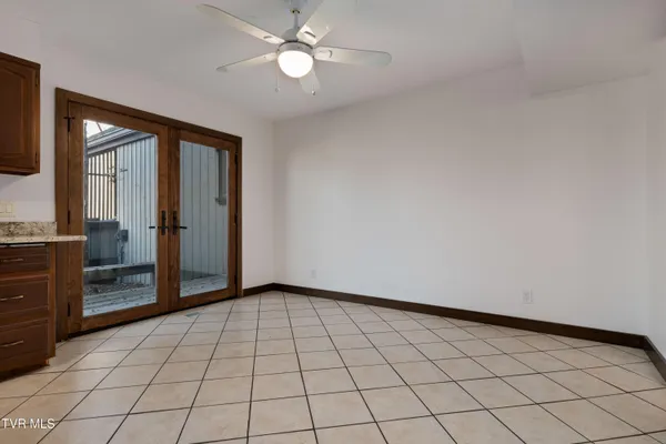 $289,000 | 15 Crown Circle, Unit 15, Kingsport, TN 37660