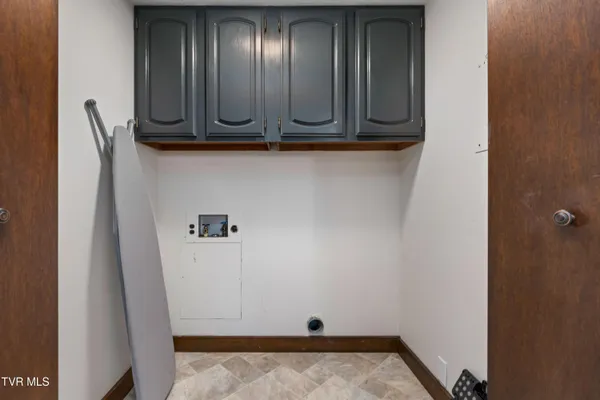 $289,000 | 15 Crown Circle, Unit 15, Kingsport, TN 37660