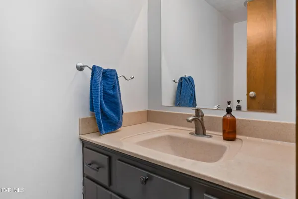 $289,000 | 15 Crown Circle, Unit 15, Kingsport, TN 37660