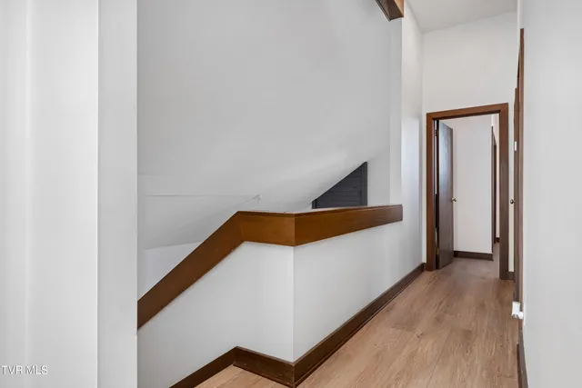 $300,000 | 15 Crown Circle, Unit 15, Kingsport, TN 37660