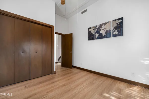 $289,000 | 15 Crown Circle, Unit 15, Kingsport, TN 37660