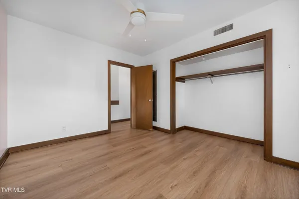 $289,000 | 15 Crown Circle, Unit 15, Kingsport, TN 37660