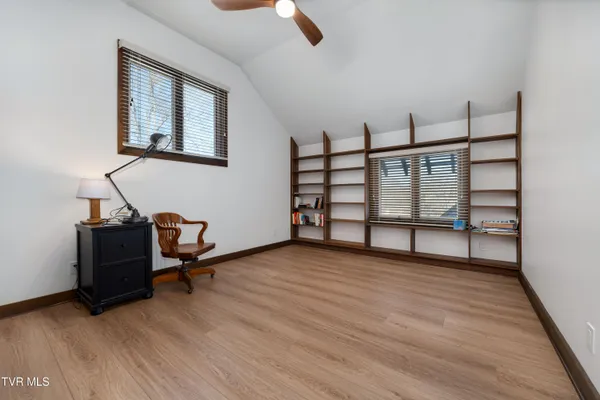 $289,000 | 15 Crown Circle, Unit 15, Kingsport, TN 37660