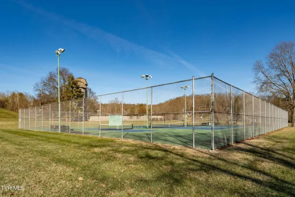 $289,000 | 15 Crown Circle, Unit 15, Kingsport, TN 37660