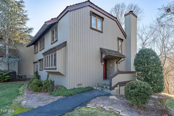 $289,000 | 15 Crown Circle, Unit 15, Kingsport, TN 37660