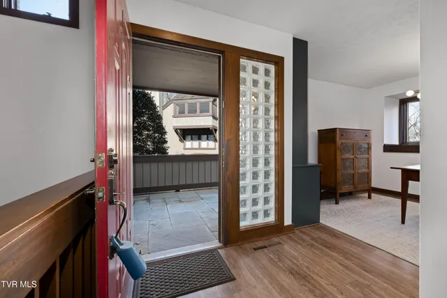 $300,000 | 15 Crown Circle, Unit 15, Kingsport, TN 37660