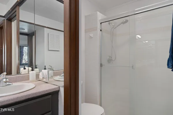 $289,000 | 15 Crown Circle, Unit 15, Kingsport, TN 37660