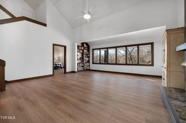 $289,000 | 15 Crown Circle, Unit 15, Kingsport, TN 37660