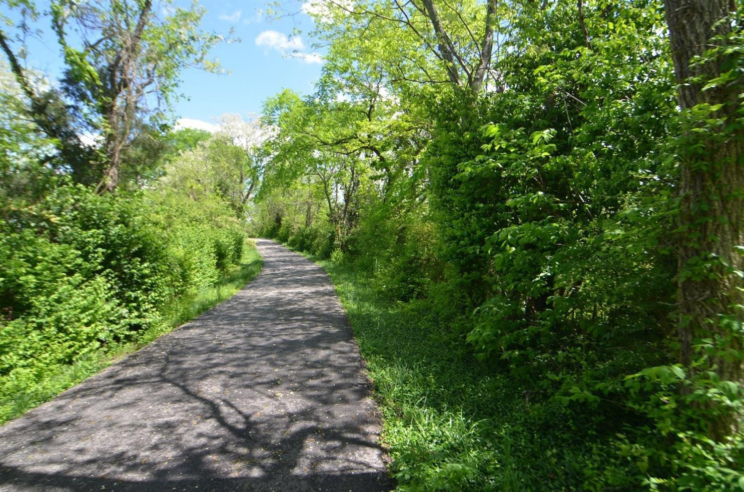 99999 Maple Grove Road Richmond, KY 40475 - Photo 4 of 21 Over 1500 feet of road frontage! County