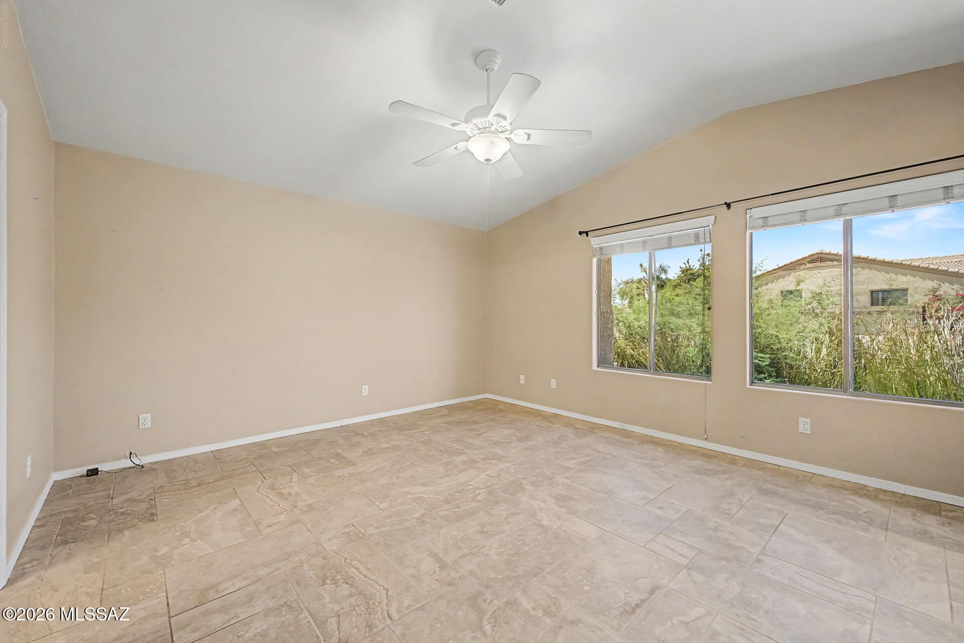 573 West Silvertip Road Oro Valley, AZ 85737 - Photo 18 of 32