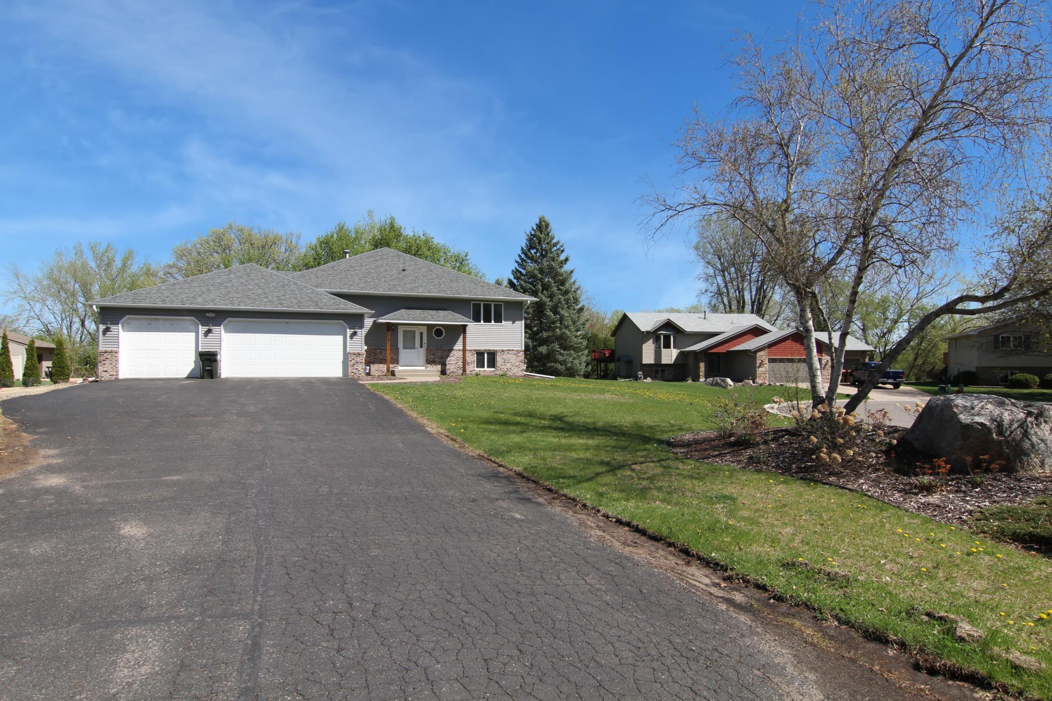 7818 Davidson Court Inver Grove Heights, MN 55076 - Photo 3 of 41