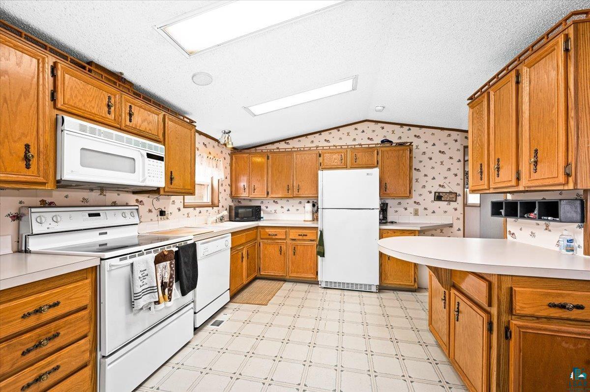 8064 Lake Nichols Road Canyon, MN 55717 - Photo 15 of 38 Gallery Image 15