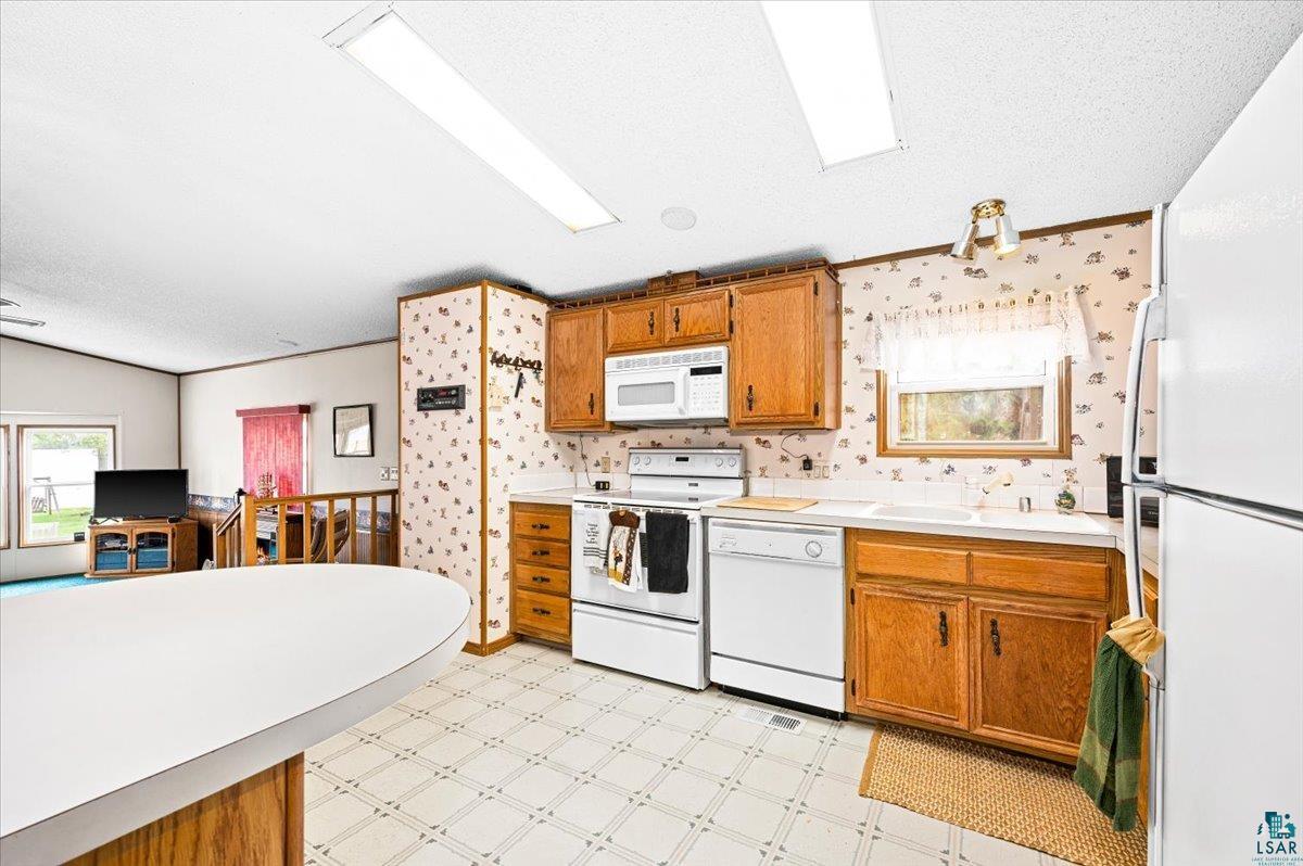 8064 Lake Nichols Road Canyon, MN 55717 - Photo 16 of 38 Gallery Image 16