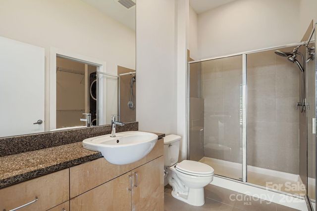 $325,000 | 333 West Trade Street, Unit 505, Charlotte, NC 28202