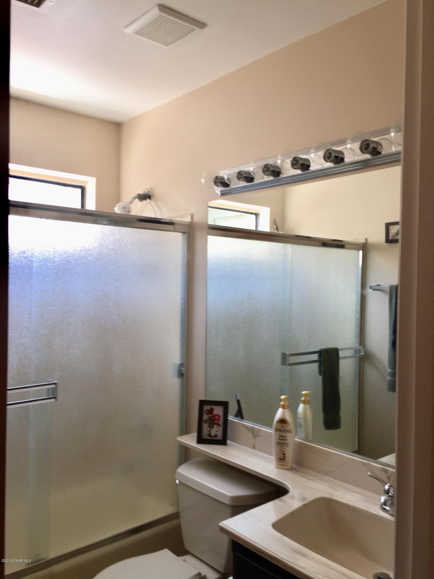 1453 Coyote Road Prescott, AZ 86303 - Photo 13 of 23 1453 Coyote Guest Bath