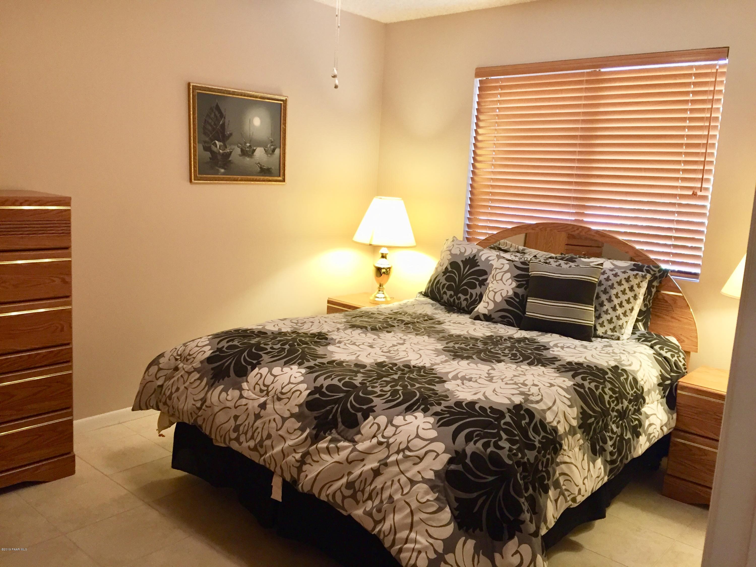 1453 Coyote Road Prescott, AZ 86303 - Photo 14 of 23 1453 Coyote Guest Bedroom