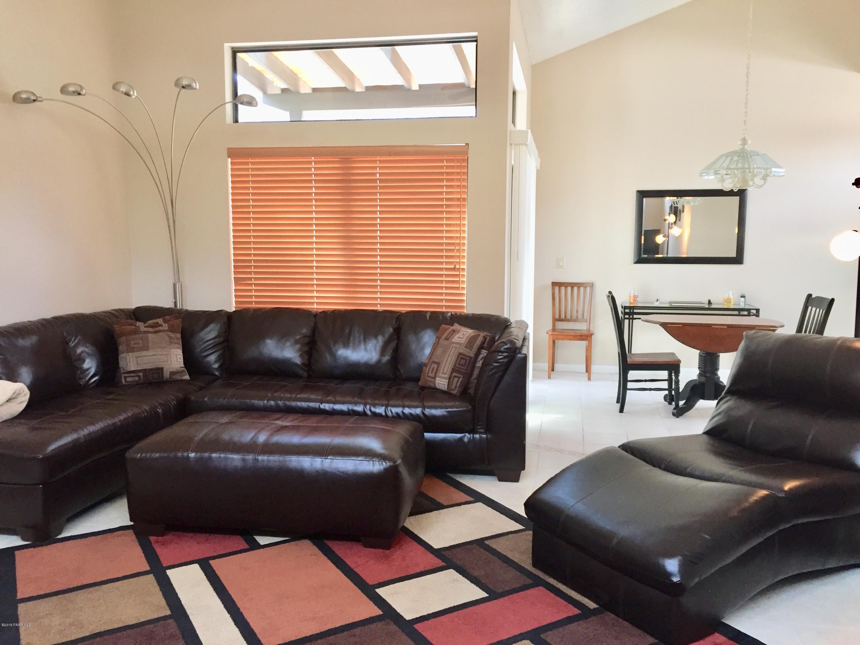 1453 Coyote Road Prescott, AZ 86303 - Photo 3 of 23 1453 Coyote Living Rm