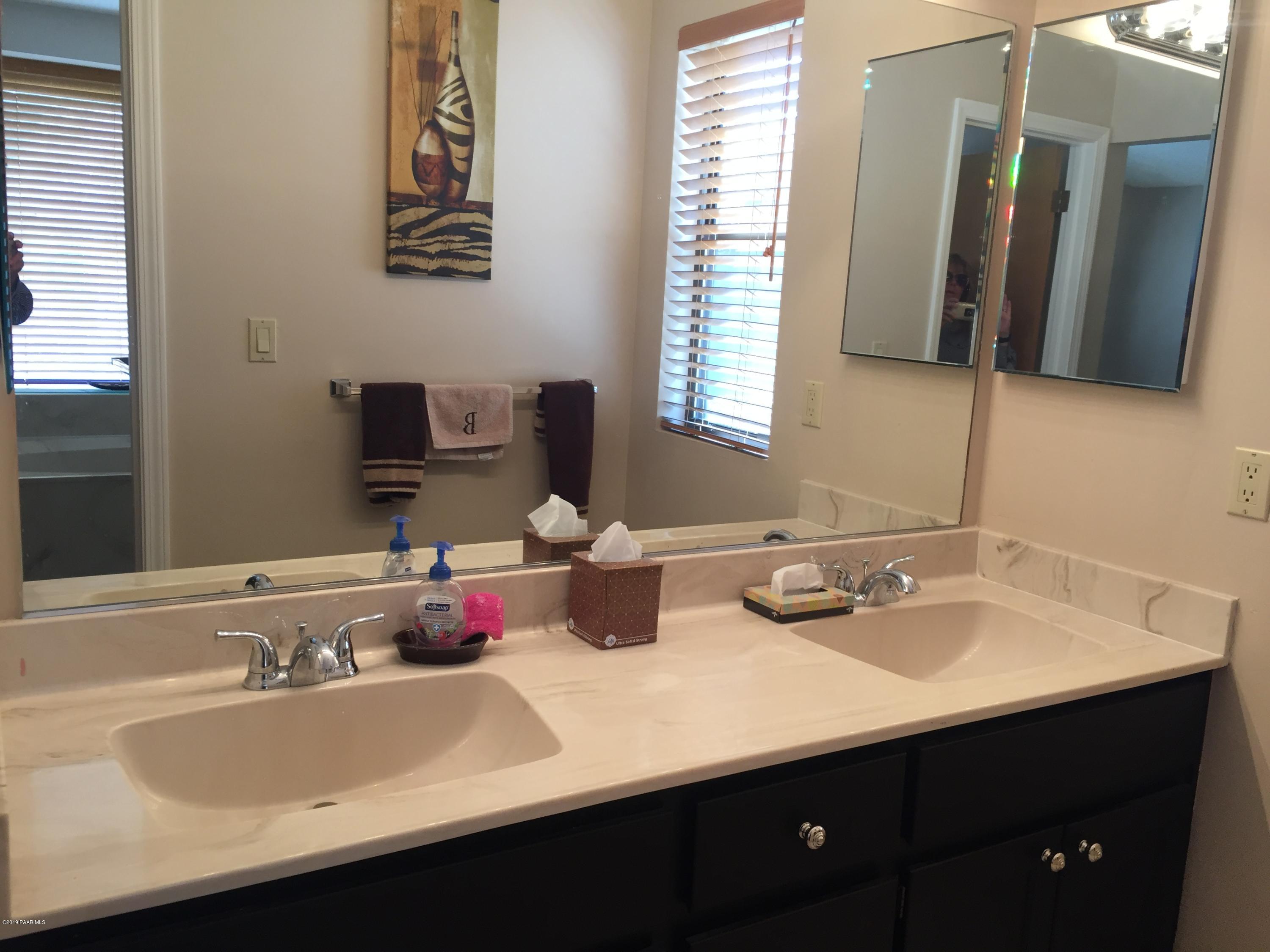 1453 Coyote Road Prescott, AZ 86303 - Photo 10 of 23 1453 Coyote Master Vanity
