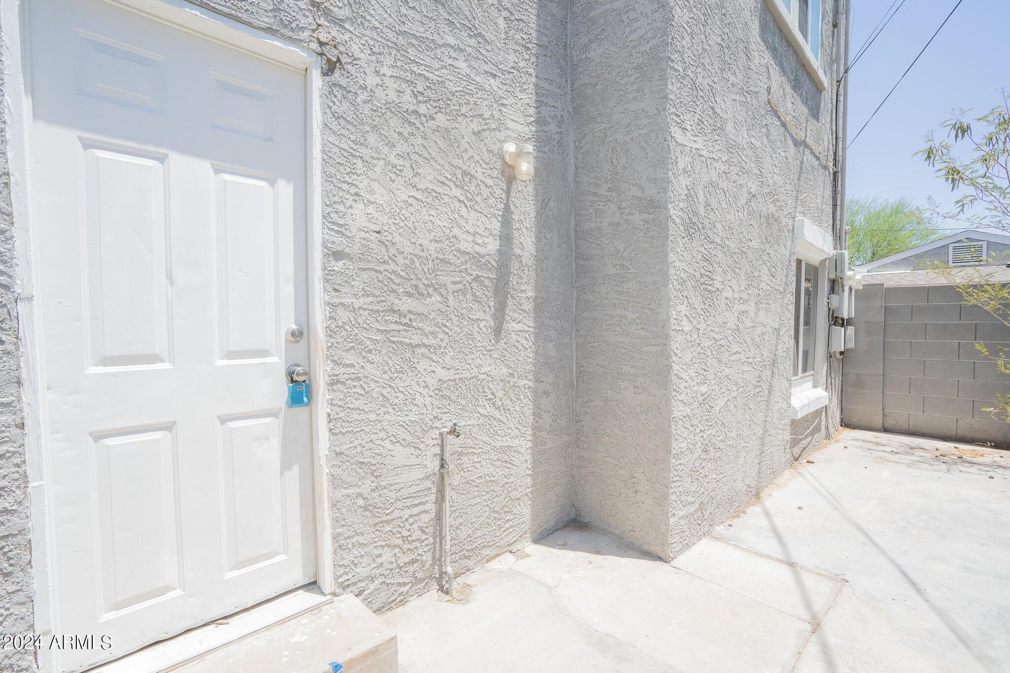 2330 North Dayton Street, Unit 2 Phoenix, AZ 85006 - Photo 1 of 18 Photo #1