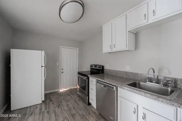 $795 | 2330 North Dayton Street, Unit 2, Phoenix, AZ 85006